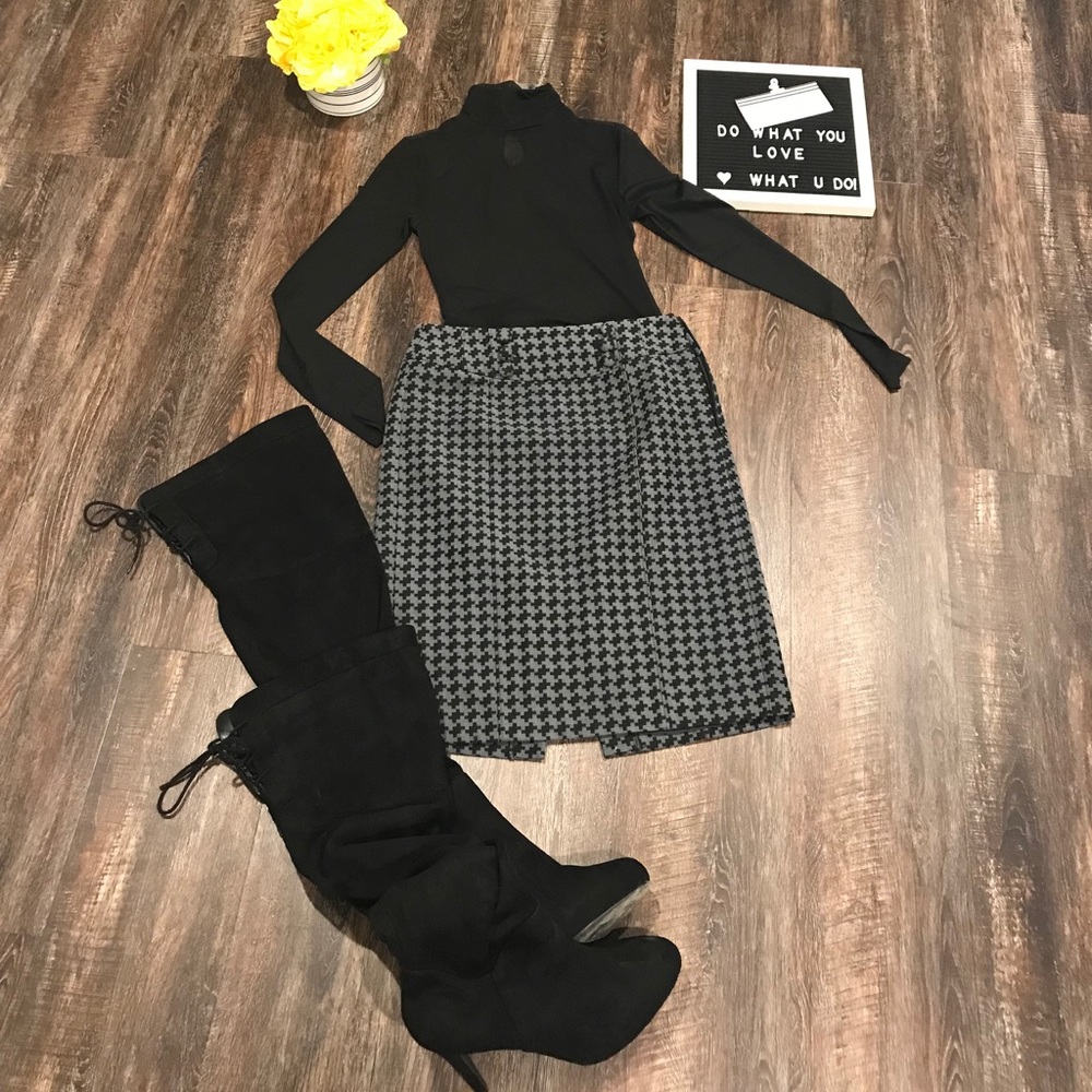 🌸Ann Taylor Petite Pencil Skirt🌸